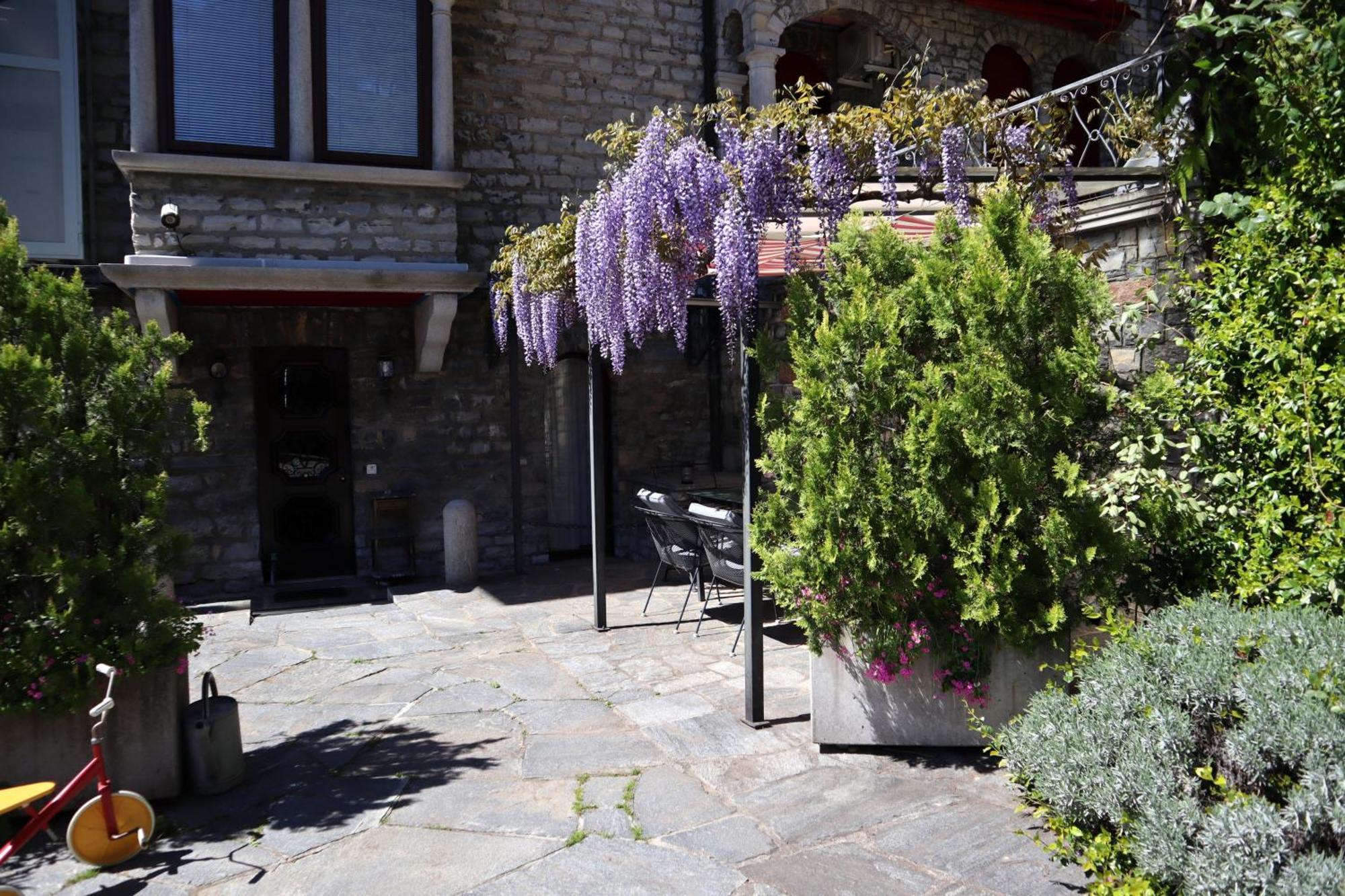 Barony Le Pergole Holiday Apartments Lugano Extérieur photo