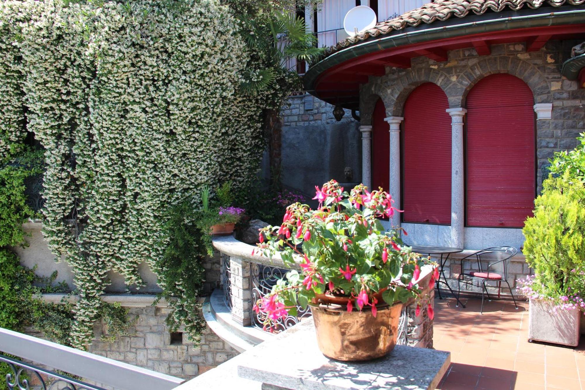 Barony Le Pergole Holiday Apartments Lugano Extérieur photo